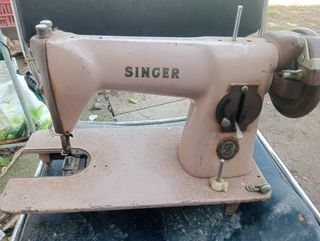 Máquina de coser Singer antigua