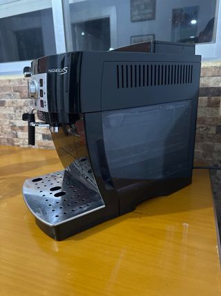 Cafetera DeLonghi Magnifica S