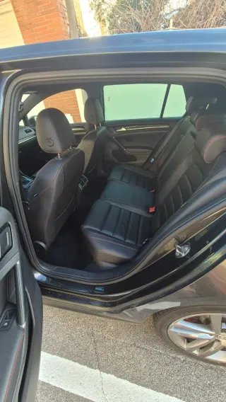 VW Golf GTI Performance Impecable full equip