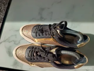 Zapatillas Michael Kors Doradas y Rosas