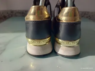 Zapatillas Michael Kors Doradas y Rosas