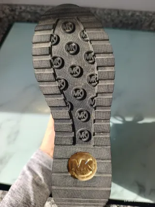 Zapatillas Michael Kors Doradas y Rosas