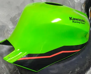 Cubre depósito Kawasaki ZX10R 21/25
