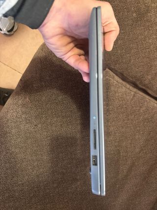 Portátil Lenovo IdeaPad Slim 3 15IAH8