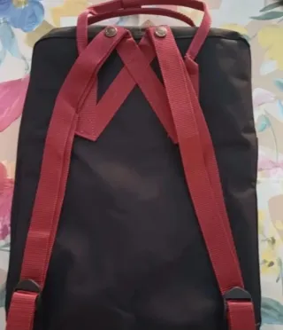 Zaino Fjallraven Kanken nero nuovo