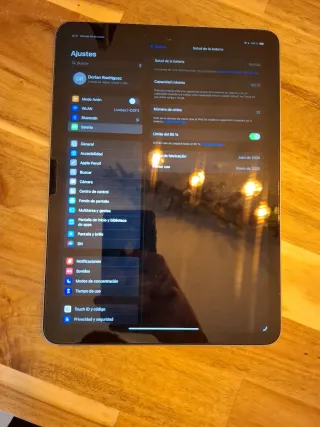 iPad Air 5 M1 64GB Gris + Accesorios