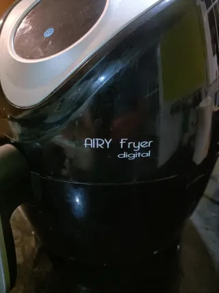 Freidora de aire Ariete 200°C