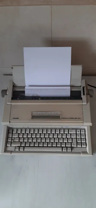 Olivetti Máquina de Escribir Electrónica