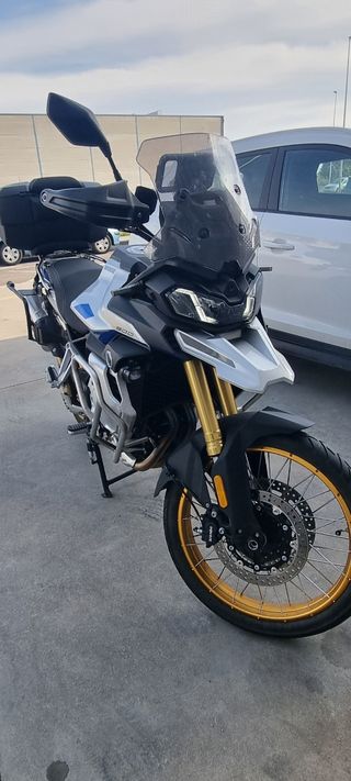 Motocicleta Voge 900DSX Trail 900cc