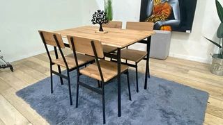 Mesa Comedor Madera y 4 Sillas
