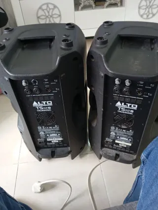 Pareja de Altavoces Negros