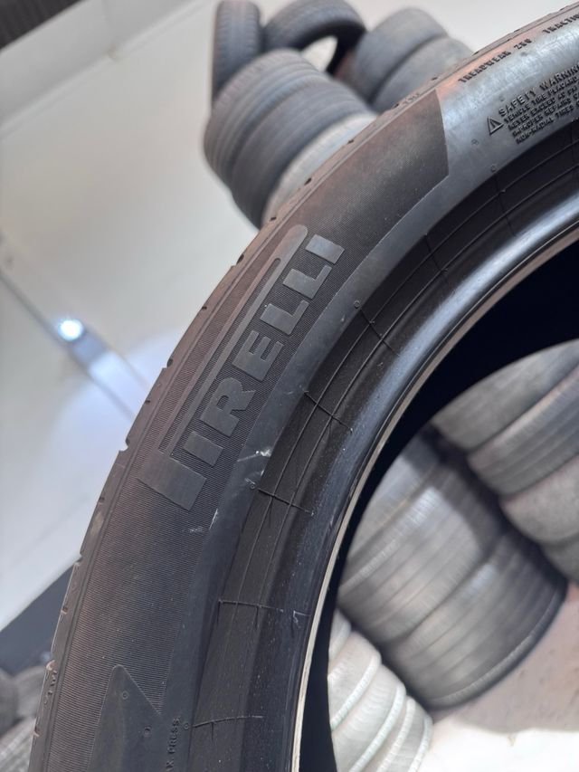 325/35 R22 (PIRELLI)