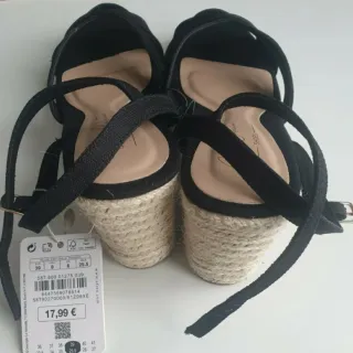 Sandalias cuña Sfera negras talla 39