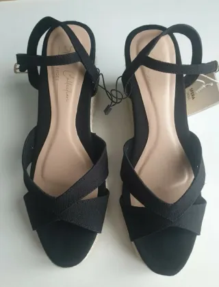 Sandalias cuña Sfera negras talla 39