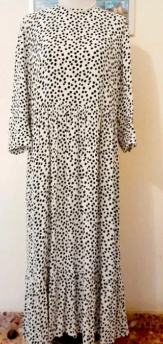 Vestido largo Zara lunares negro y blanco T.XS