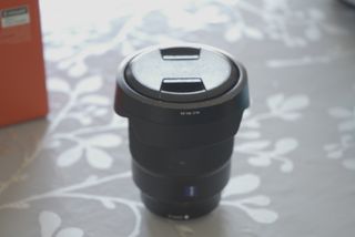 Lente Sony Vario-Tessar T FE 16-35mm F4 ZA OSS