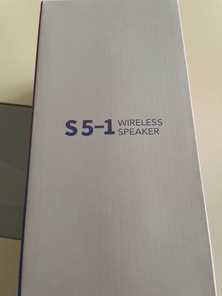 Altavoz potente nuevo sin abrir