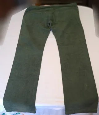 Pantaloni a coste verde oliva SLIM