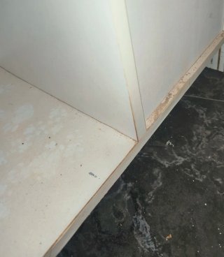 Mueble de baño con lavabo de porcelana