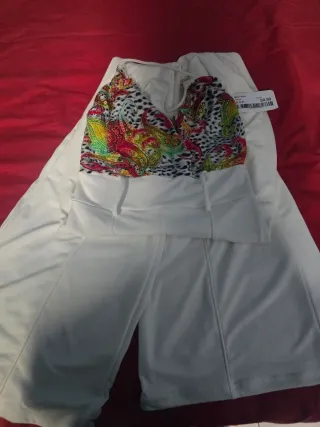 Mono largo estampado y blanco