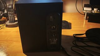 Logitech X-220 2.1 Altavoces + Subwoofer