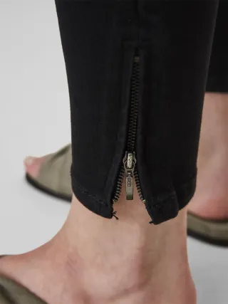 Vaqueros pitillo negros