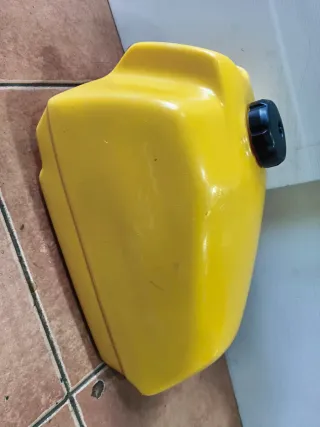 Depósito Suzuki PE 175/250