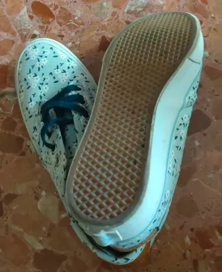 Zapatillas Vans flores azul claro