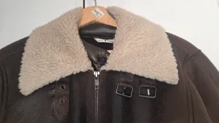 Chaqueta marrón con forro de borrego