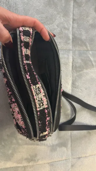 Bolso Parfois tweed rosa y negro