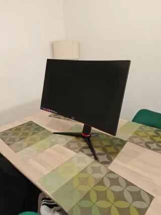 Monitor Curvo AOC 27 240Hz FHD