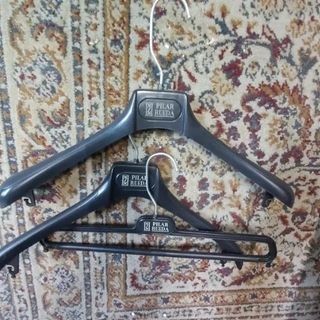 Lote 12 perchas varios modelos