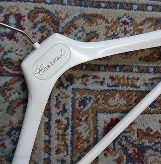 Lote 12 perchas varios modelos