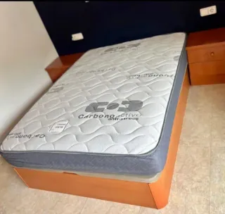 Canapé abatible madera con colchones