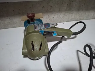 Fresadora Virutex 600