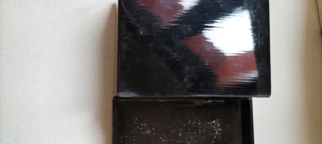 Antica scatolina filippina del XIX secolo