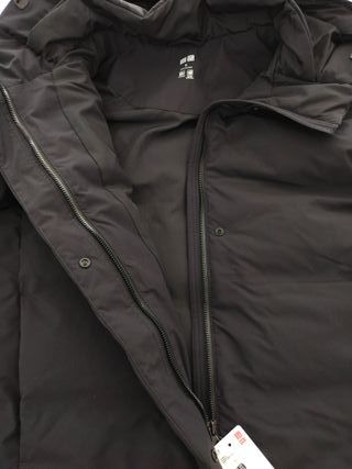 Abrigo Uniqlo Negro Talla M