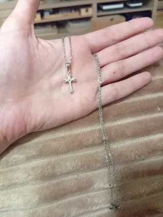 Collar Acero Inoxidable Cruz Plateado