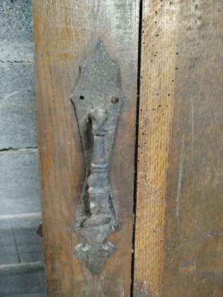 Puerta de madera rústica