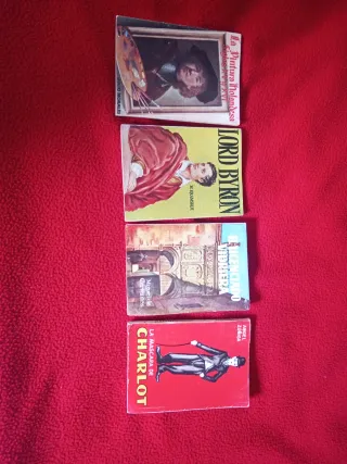 Libros en miniatura . El precio es por todos.