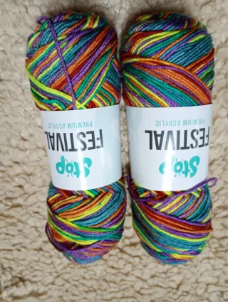 5 ovillos Katia Festival 205