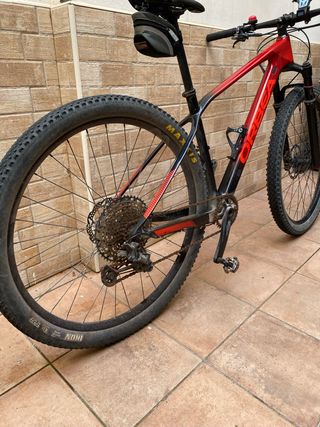 Bicicleta Orbea Alma 29 M30 M Roja/Negra