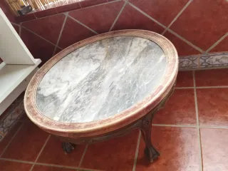 Mesa de centro ovalada mármol y madera