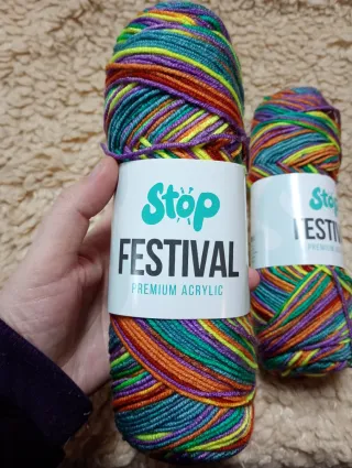 5 Ovillos Katia Festival 205