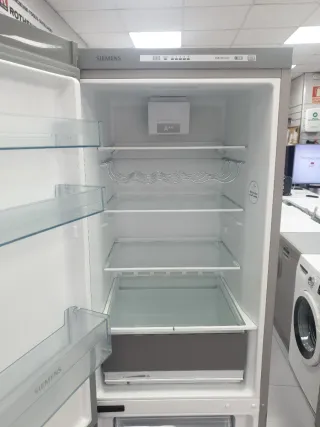 Nevera Siemens 1.85m x 60cm