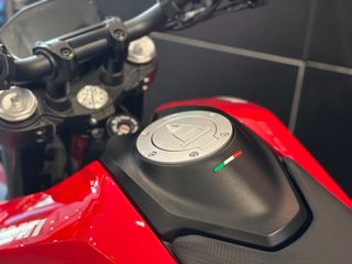 DUCATI HYPERMOTARD 950 2025 KM0 ESTRENO !!