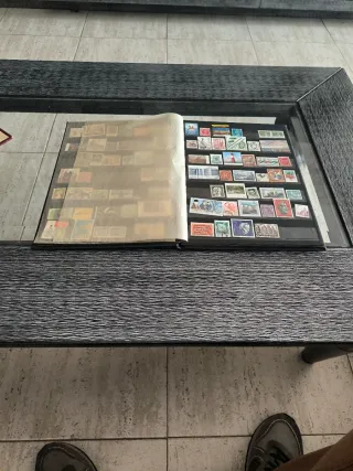 3 álbumes de sellos