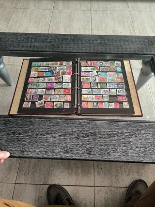 3 álbumes de sellos