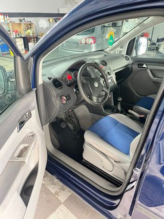 Volkswagen Caddy 2006