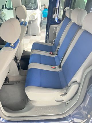 Volkswagen Caddy 2006